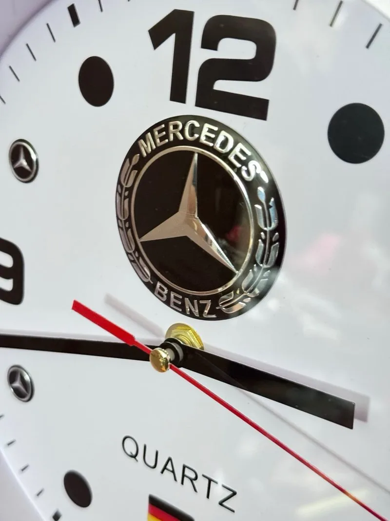 Reloj de pared tematizado Mercedes