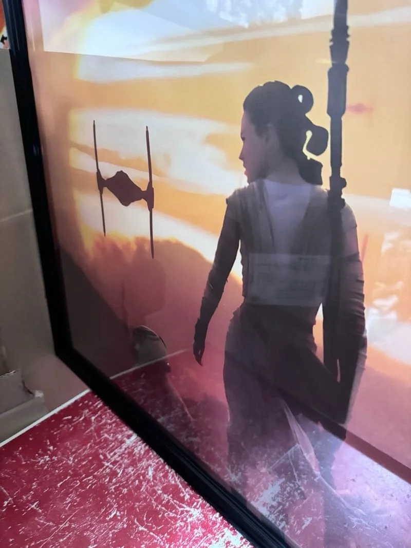 Star Wars poster Rey BB-8 Cazas Tie 50x70 cm
