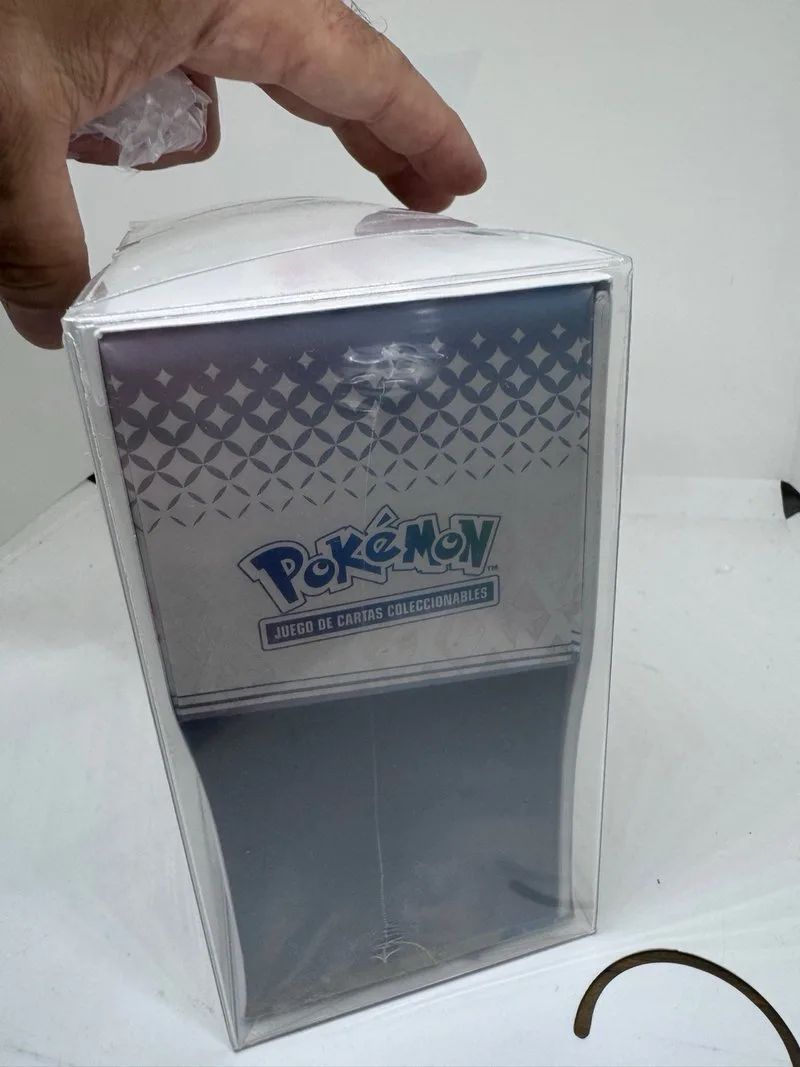 Pokemon Evoluciones Prismaticas ETB Entrenador 🇪🇸