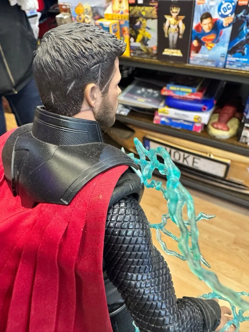 Figura Hot Toys Thor Infinity War 1/6