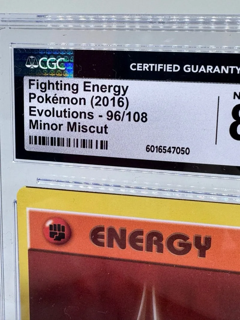 Pokemon Energía 2016 Error Miscut CGC 8.5