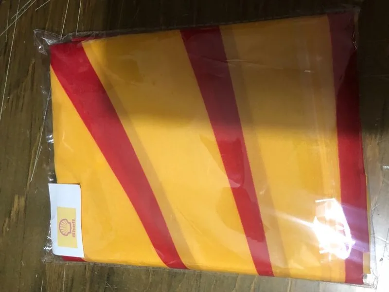 Bandera Gasolina Shell amarilla nueva
