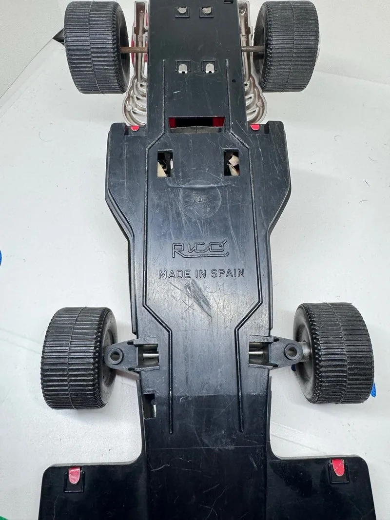 Coche f1 de hojalata Rico años 70/80