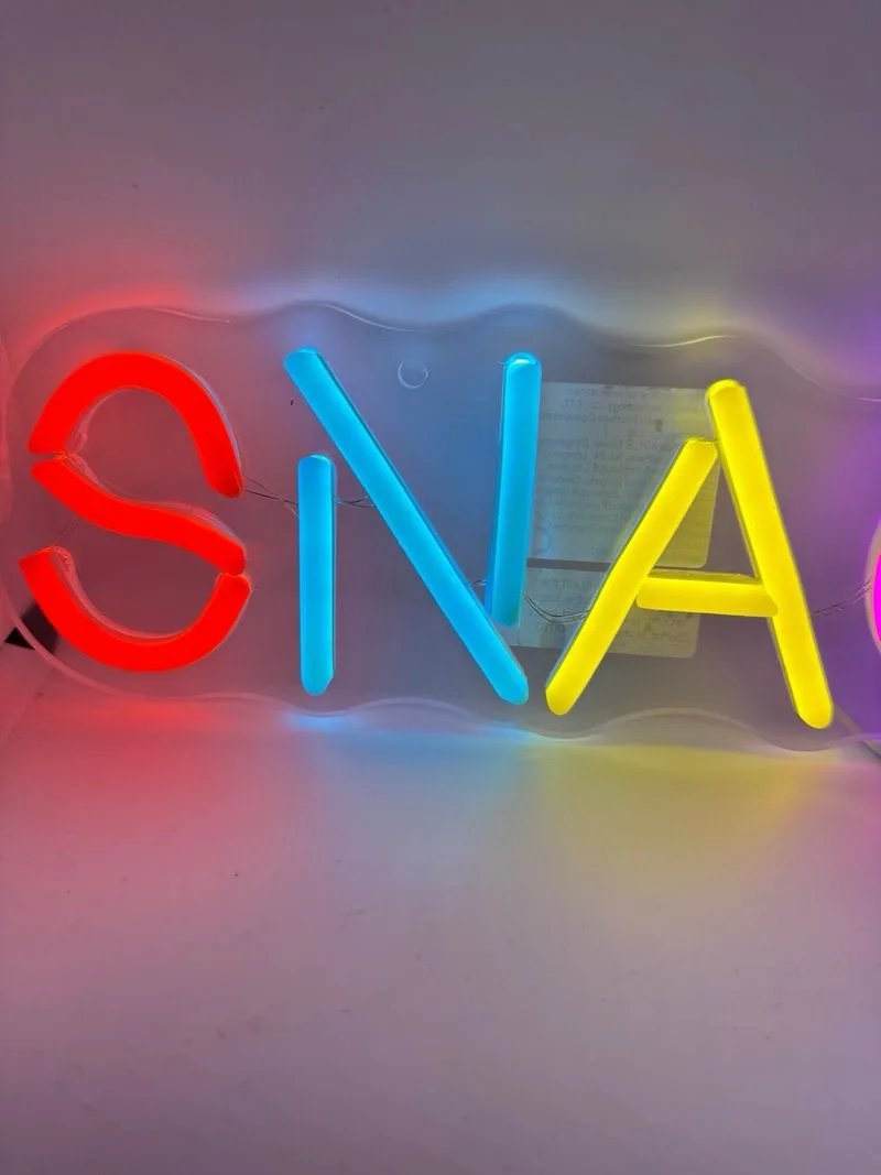 Cartel Neón LED Snacks Multicolor