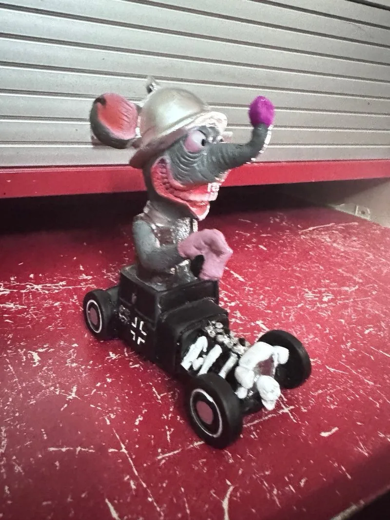 Figura de resina Rat fink Rat rod Ed roth Raton