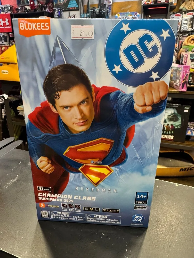 Figura Superman Champion Class Blokees 93 piezas
