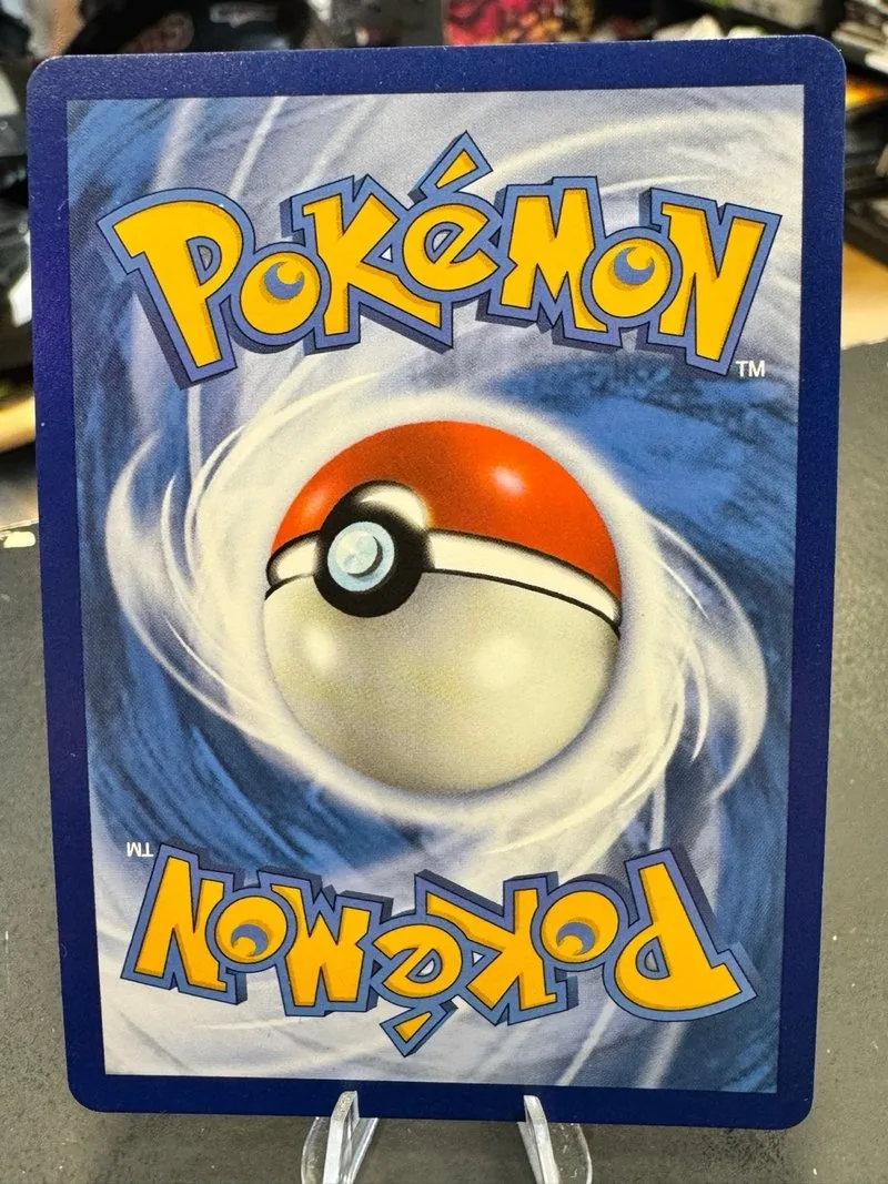 Aerodactyl V 180/196 Pokémon Esp