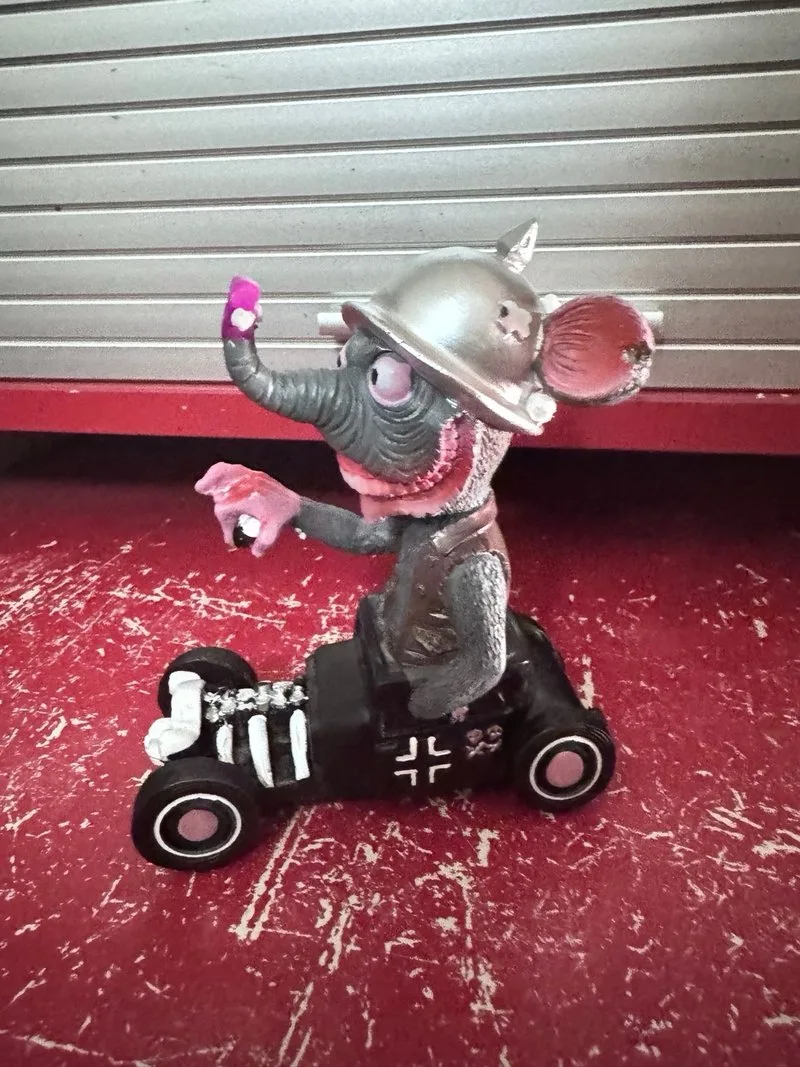 Figura de resina Rat fink Rat rod Ed roth Raton
