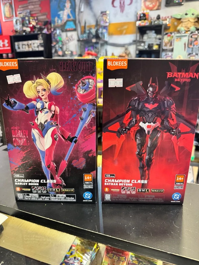 Blokees Harley Quinn y Batman Beyond DC