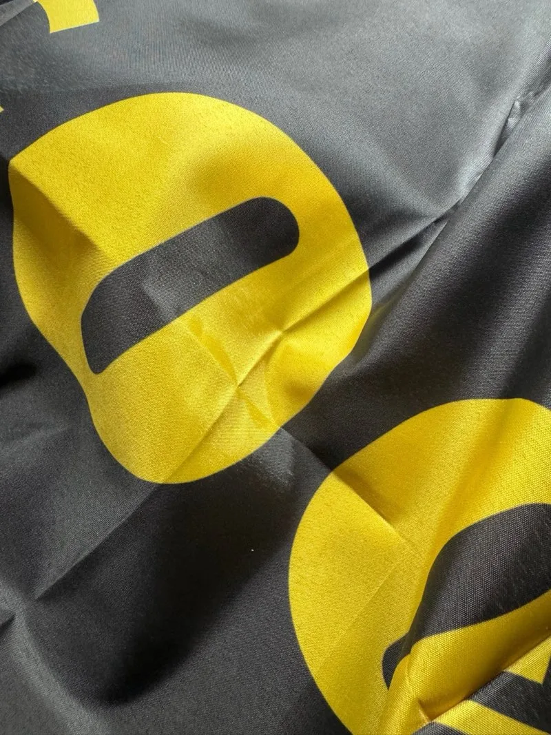 Bandera Grande Neumaticos Goodyear