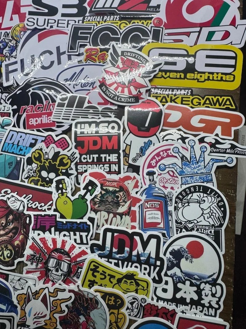 121 Pegatinas Racing Coches y Motos