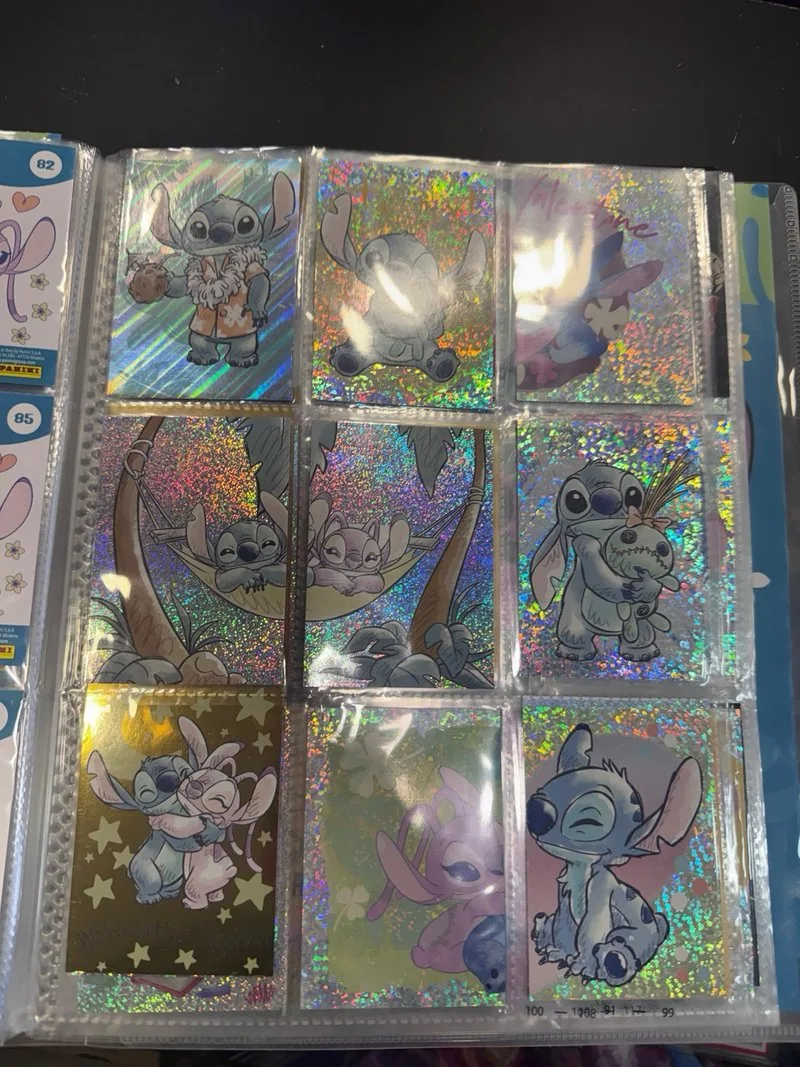Álbum de cromos Disney Stitch Checklist