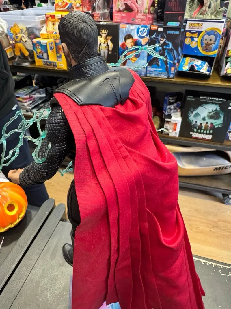 Figura Hot Toys Thor Infinity War 1/6