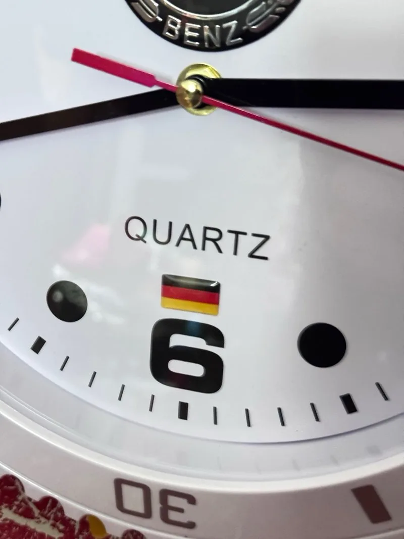 Reloj de pared tematizado Mercedes