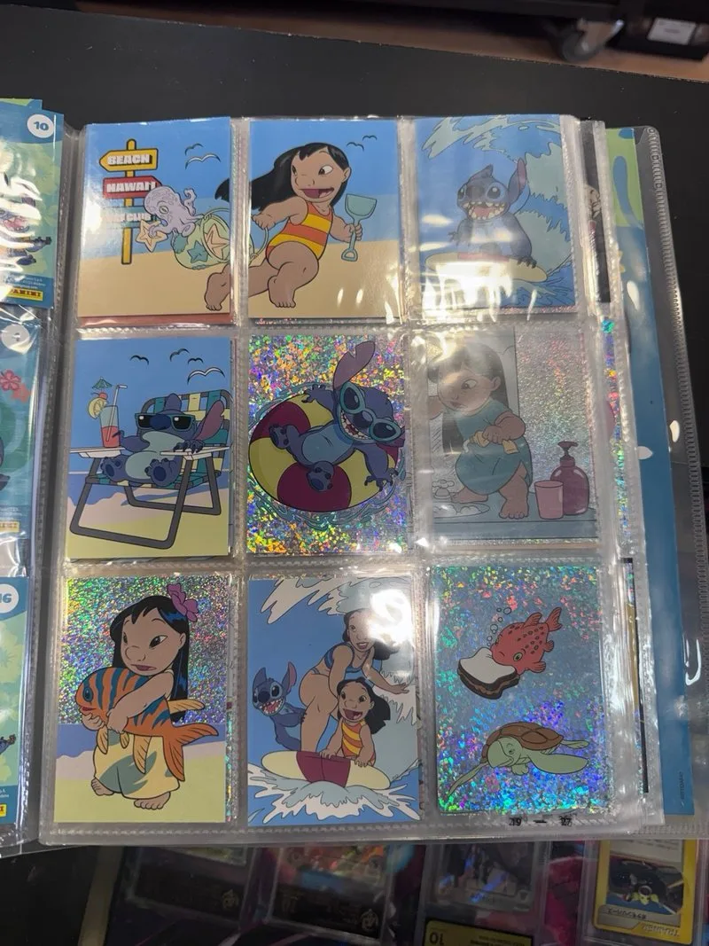 Álbum de cromos Disney Stitch Checklist
