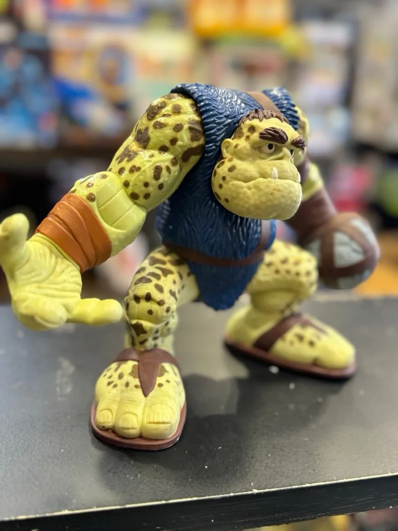 Pequeños Guerreros Slamfist con Maza