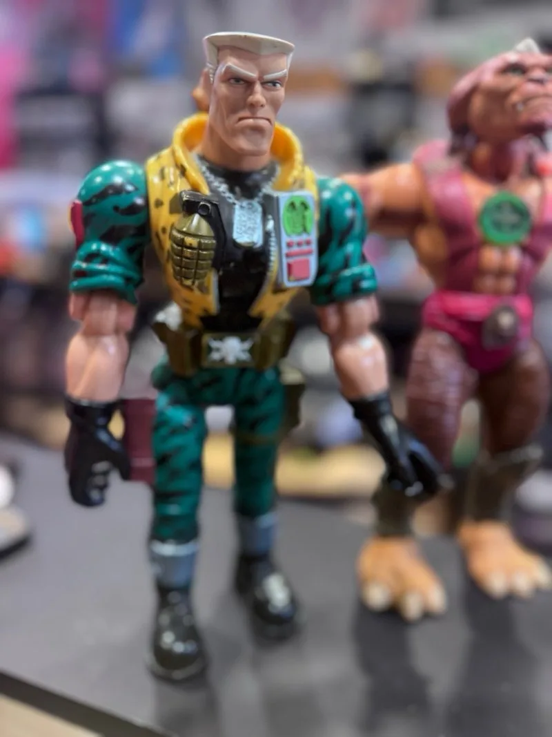 Chip Hazard y Archer Pequeños Guerreros