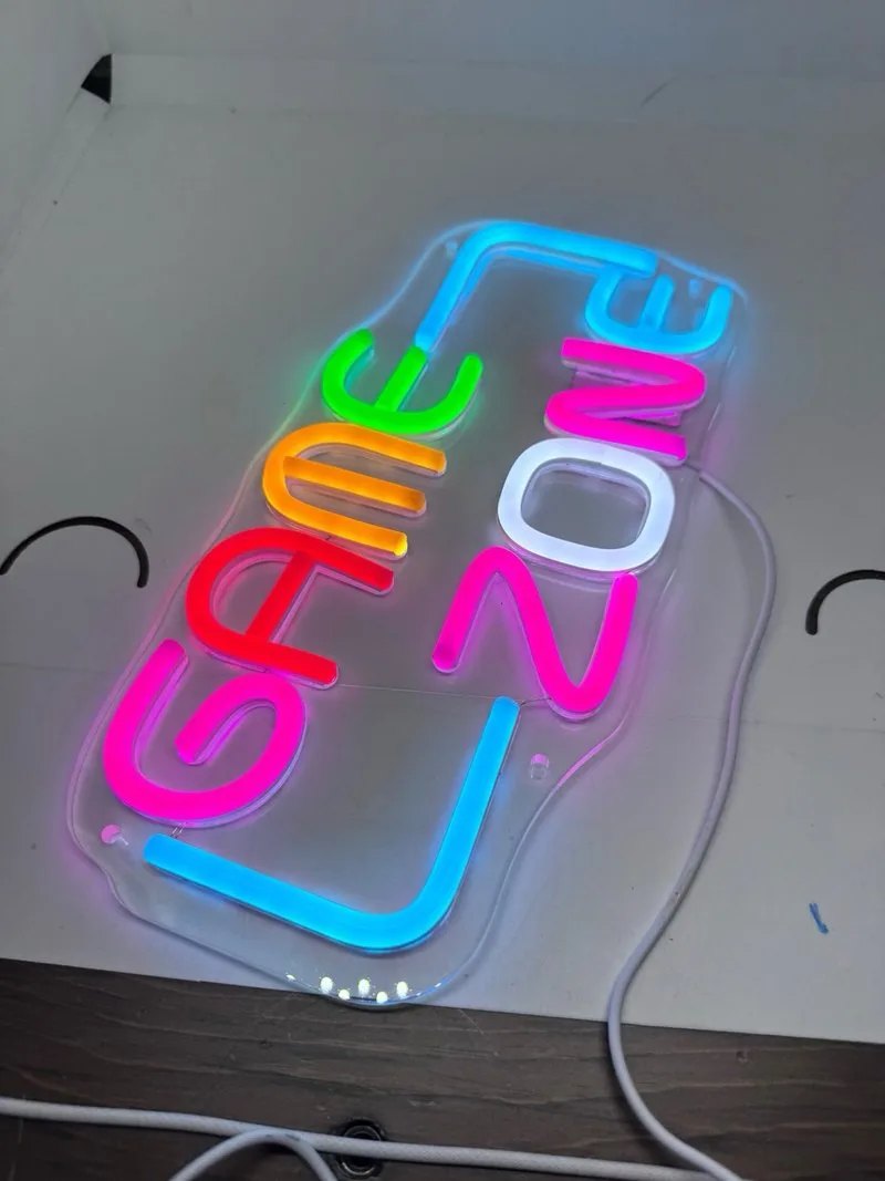 Letrero LED Neón Game Zone Multicolor