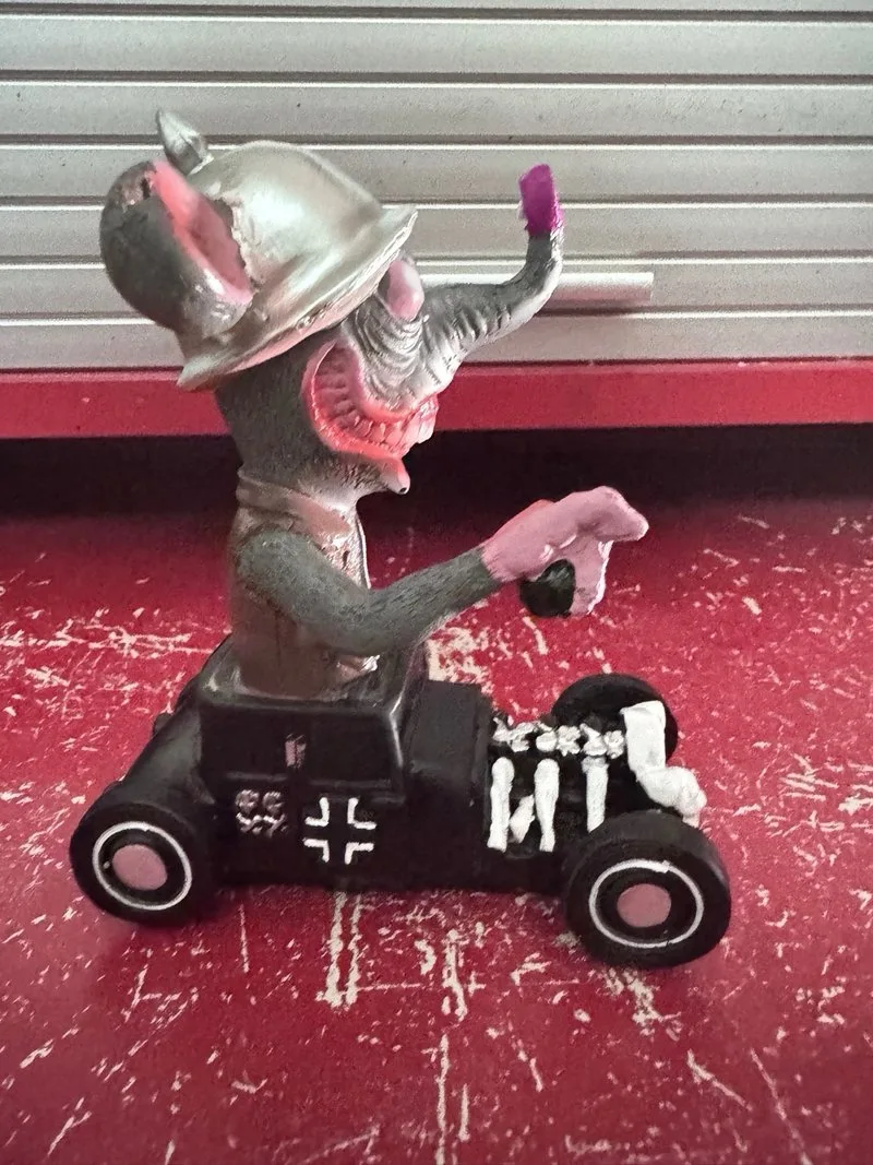Figura de resina Rat fink Rat rod Ed roth Raton