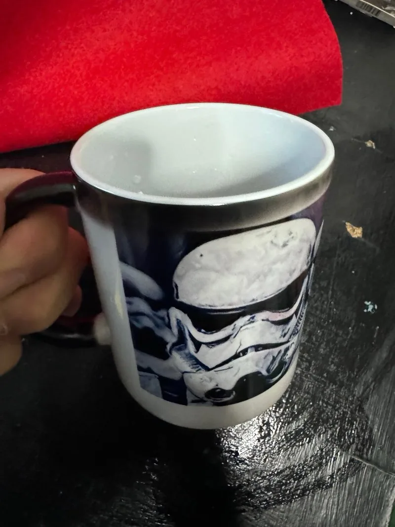 Taza magica Star Wars imagen visible con calor