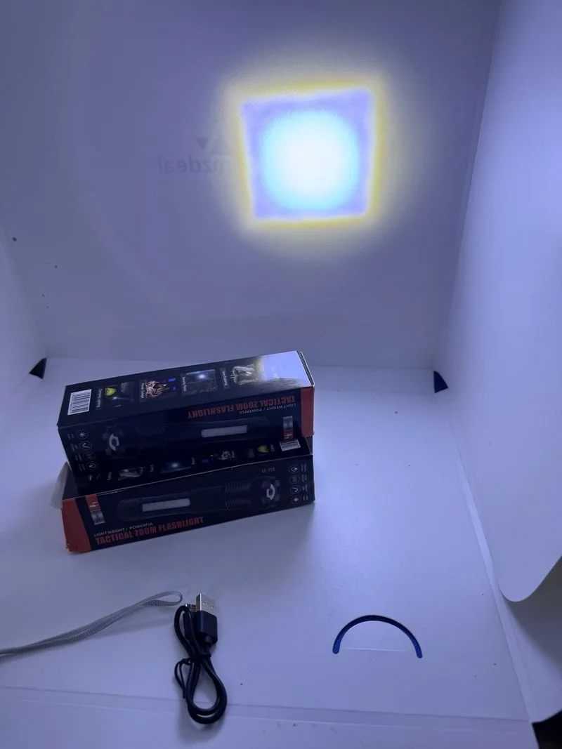 Linterna Táctica Zoom USB Potente