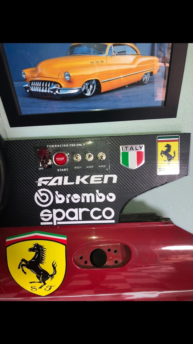 Panel de mandos Ferrari Racing recreacion
