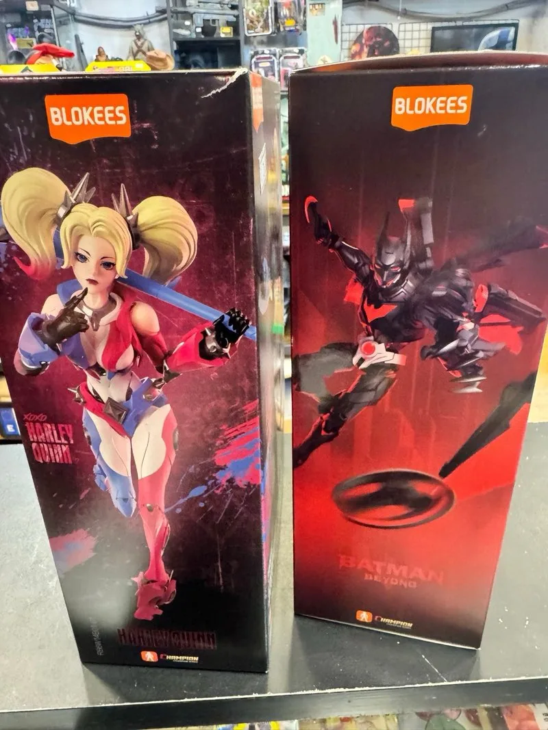 Blokees Harley Quinn y Batman Beyond DC