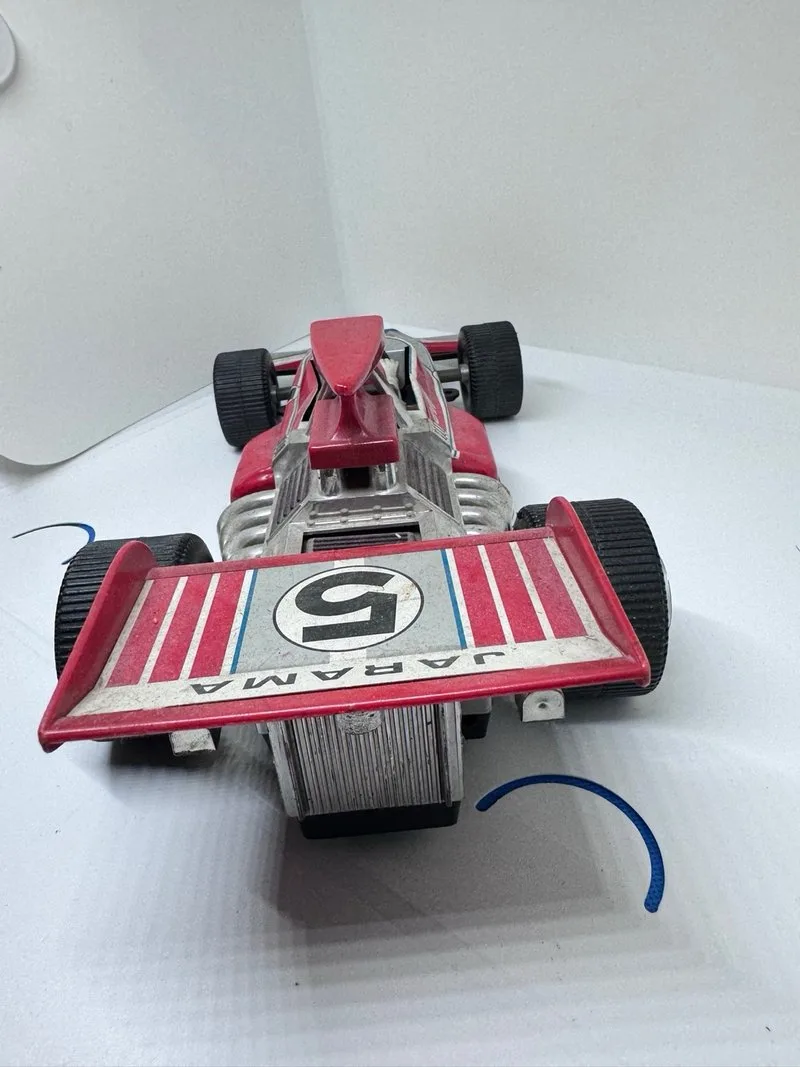 Coche f1 de hojalata Rico años 70/80