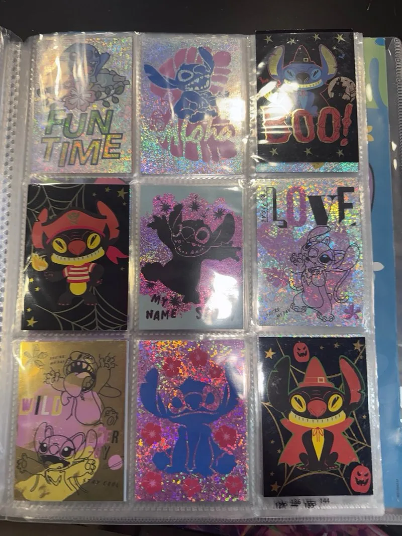 Álbum de cromos Disney Stitch Checklist