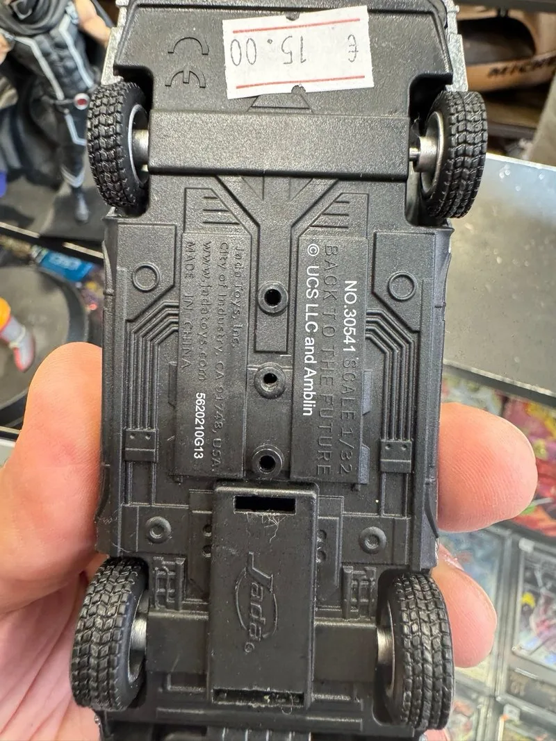 Lote 3 Escala 1:24 Delorean , ecto 1 y Kitt