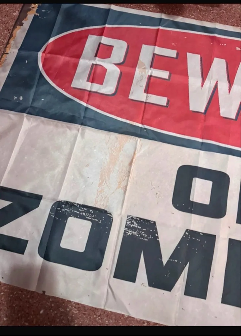 Bandera Peligro Zombies Beware Zombies