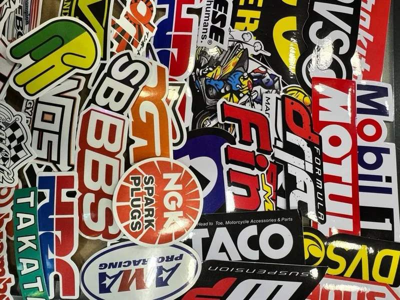 121 Pegatinas Racing para coches y motos