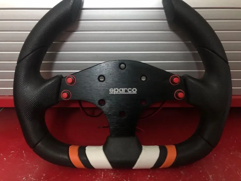 Volante de carreras Sparco para coche o consola