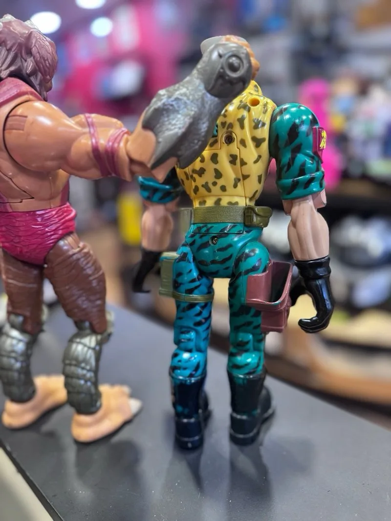 Chip Hazard y Archer Pequeños Guerreros