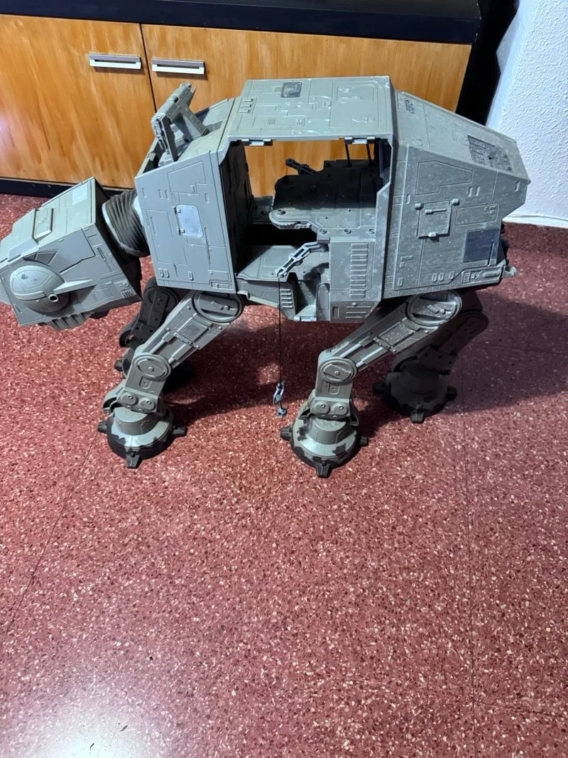 AT-AT Legacy 2010 Hasbro Funcionando