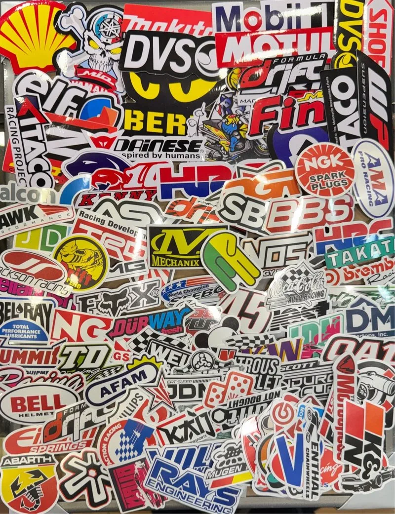 121 Pegatinas Racing para coches y motos