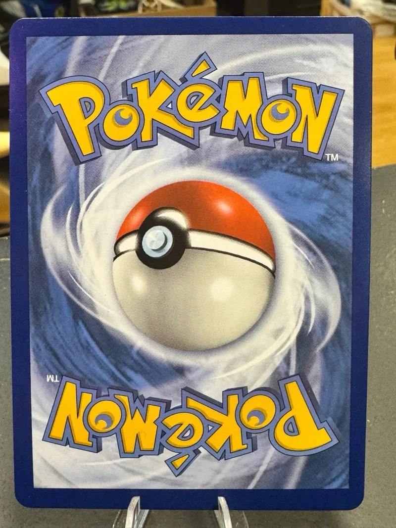 Zapdos de Galar V TG19/TG30 Pokémon Esp
