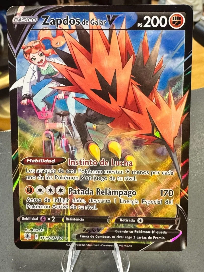 Zapdos de Galar V TG19/TG30 Pokémon Esp